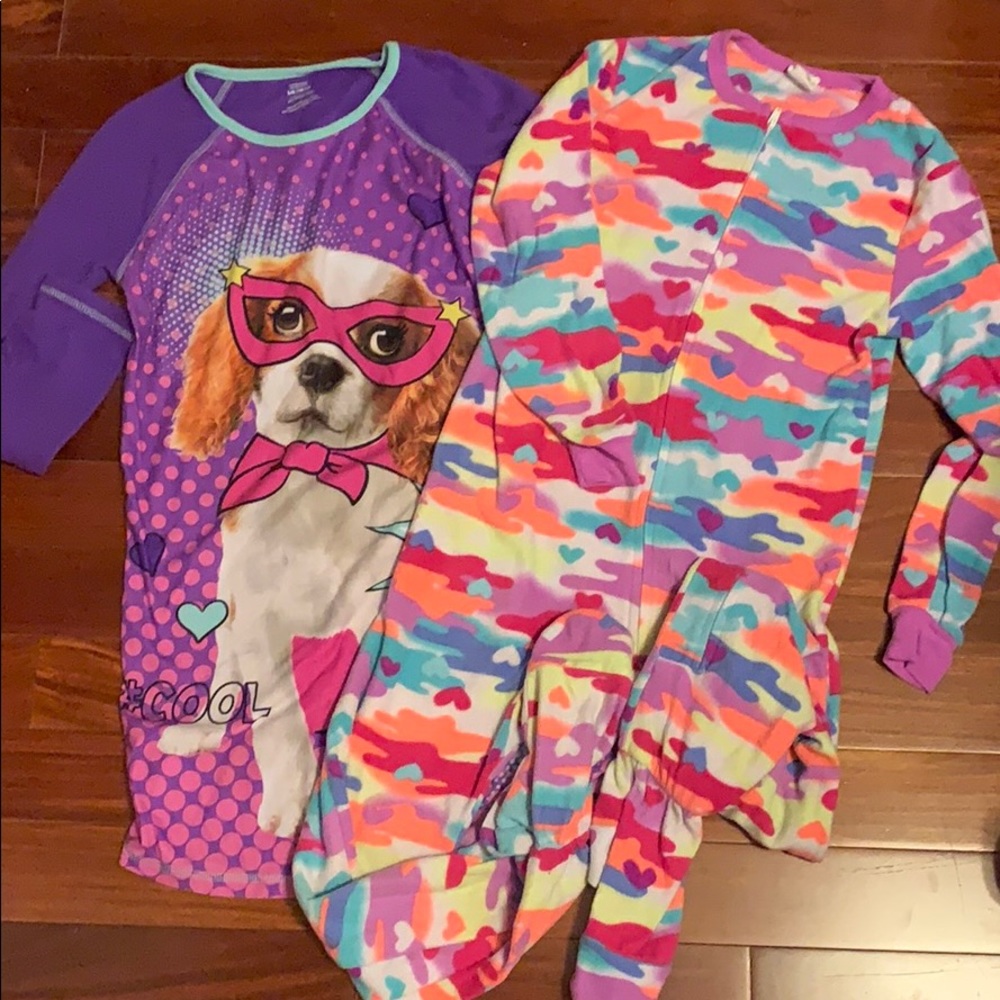 Girls size 10 pajamas. Great condition. 2 sets